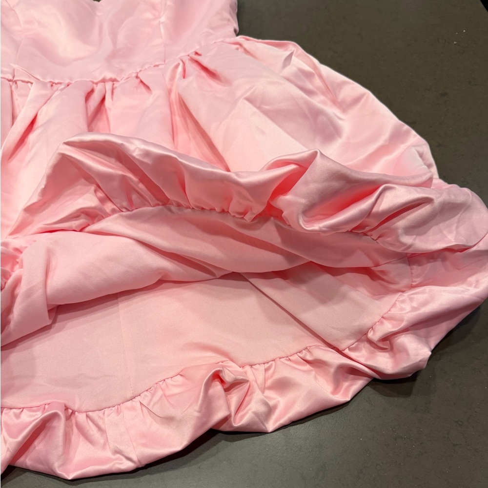 Lulu’s Regal Cutie Light Pink Satin Square Neck Bubble-Hem Mini Dress Sz:L - Picture 8 of 12